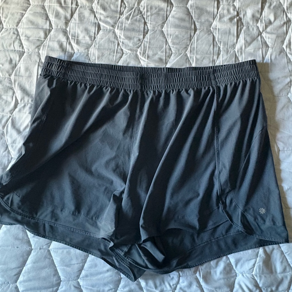 Athleta mesh racer run short